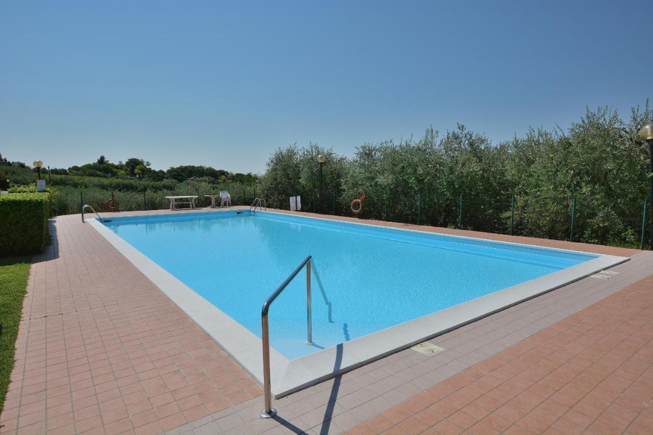 Apartment Joan Mirò with pool Bardolino Exterior foto