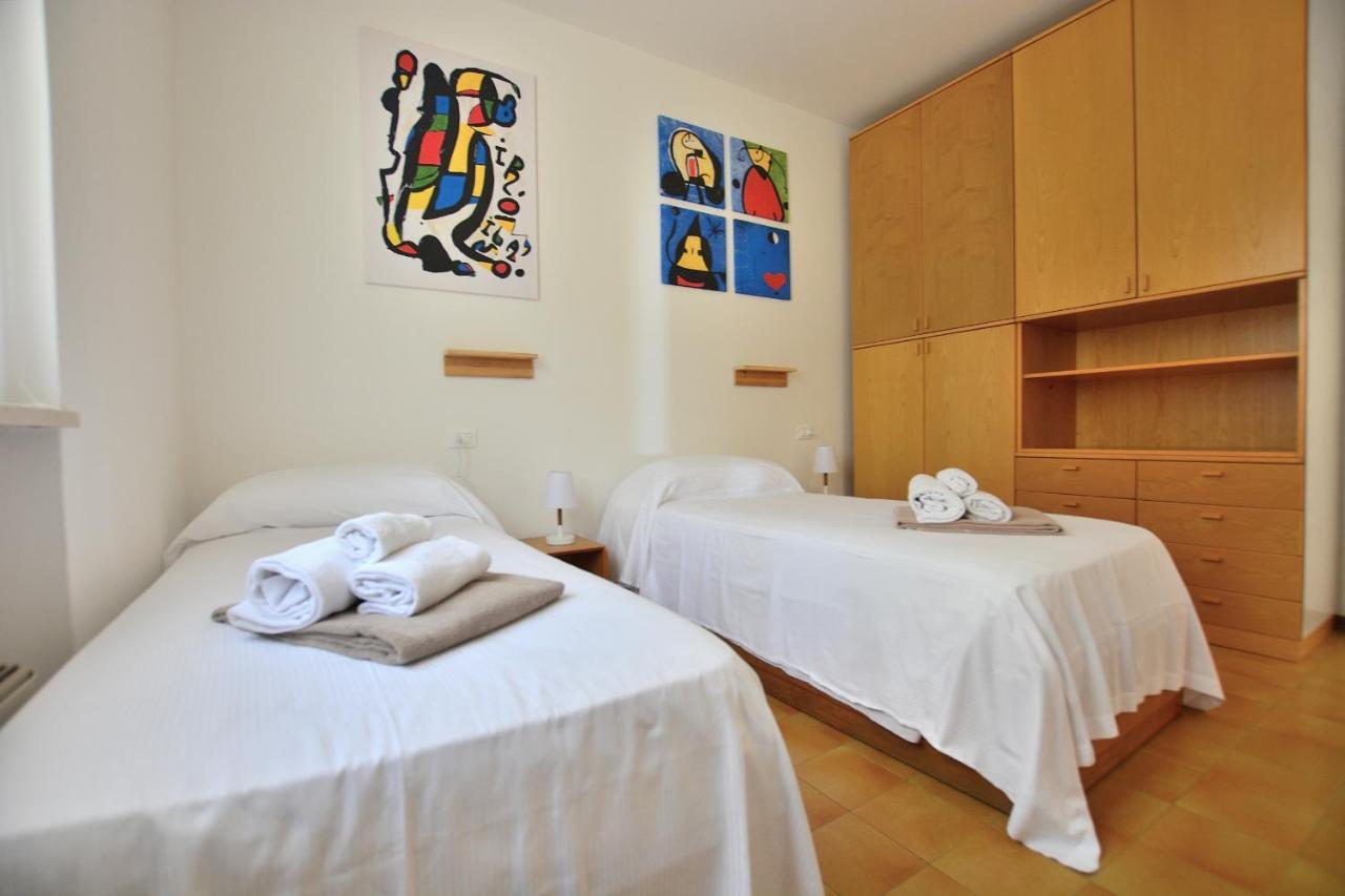 Apartment Joan Mirò with pool Bardolino Exterior foto